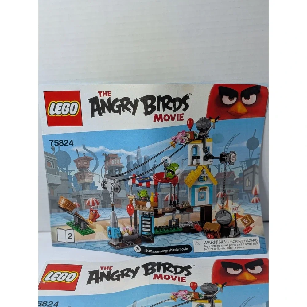 LEGO the Angry Birds Movie: Pig City Teardown (75824) Manuel's Only Fast Shippin